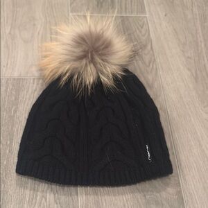 Steffner Black Women’s Beanie OS